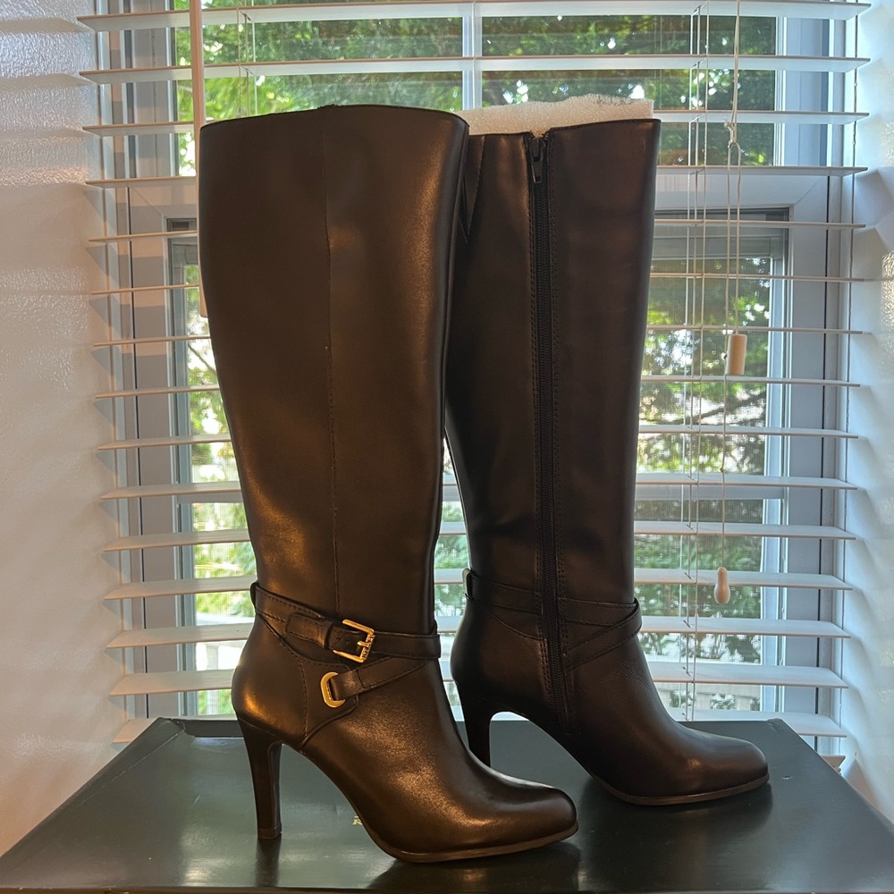 BRAND NEW unworn Becca Ralph Lauren Boots